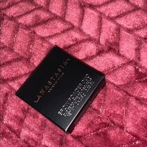 Anastasia Beverly Hills Medium Brown Powder duo